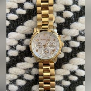 MICHAEL KORS women’s gold watch